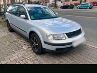 Gebraucht VW Passat 134 PS (98 kW) 1999 Grau Kombi