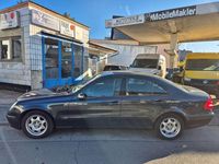 Gebraucht Mercedes E200 Classic 163 PS (119 kW) 2003 Blaumetallic Limousine