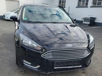 Gebraucht Ford Focus Titanium 125 PS (91 kW) 2016 Schwarz Limousine