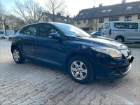 Gebraucht Renault Mégane 115 PS (84 kW) 2013 Blau Limousine