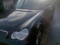 Second-hand Mercedes C180 Classic 143 CP (105 kW) 2002 Negru Berlinǎ