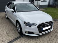 Gebraucht Audi A3 Ambiente 150 PS (110 kW) 2019 Weiß Limousine