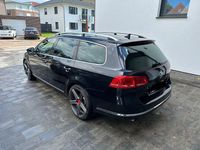 Gebraucht VW Passat R 300 PS (220 kW) 2011 Schwarz Kombi