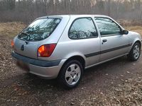 Gebraucht Ford Fiesta 59 PS (43 kW) 2002 Silber Kleinwagen