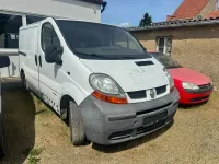 Gebraucht Renault Trafic 82 PS (60 kW) 2004 Weiß Van / Kleinbus