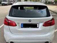 Gebraucht BMW 220 Active Tourer 192 PS (141 kW) 2016 Weiß Van / Kleinbus