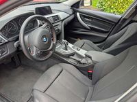 Gebraucht BMW 320 Efficient Dynamics 163 PS (119 kW) 2012 Rot Limousine