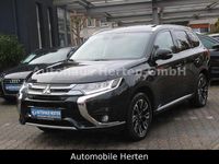 Gebraucht Mitsubishi Outlander P-HEV Top 203 PS (149 kW) 2017 Pantherschwarz (p) SUV