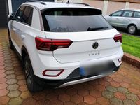 Gebraucht VW T-Roc Move 110 PS (80 kW) 2023 Weiß SUV