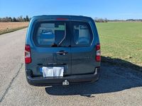 Gebraucht Peugeot Partner 131 PS (96 kW) 2025 Blau Van / Kleinbus