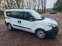 Gebraucht Fiat Doblò 101 PS (74 kW) 2017 Weiß Van / Kleinbus