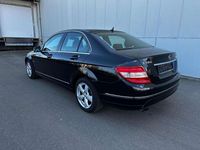 Gebraucht Mercedes C180 Elegance 156 PS (114 kW) 2008 Obsidianschwarz Limousine