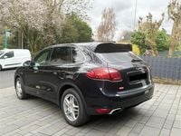 Gebraucht Porsche Cayenne 300 PS (220 kW) 2011 Schwarz SUV
