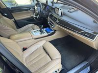 Gebraucht BMW 740L 320 PS (235 kW) 2015 Jatoba metallic Limousine