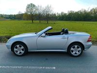 Gebraucht Mercedes SLK230 197 PS (144 kW) 2002 Silber Cabrio