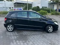Gebraucht Mercedes B200 103 PS (75 kW) 2005 Schwarz Van / Kleinbus