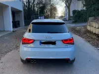 Gebraucht Audi A1 Ambiente 122 PS (89 kW) 2013 Blau Kleinwagen