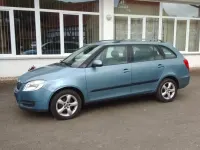 Używany Skoda Fabia 105 KM (77 kW) 2009 Niebieski Kombi
