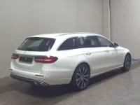 Gebraucht Mercedes E300 Avantgarde 306 PS (225 kW) 2021 Polarweiss Kombi