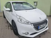 Gebraucht Peugeot 208 82 PS (60 kW) 2012 Weiß Kleinwagen