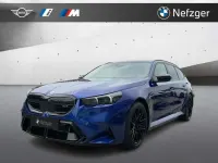 Neu BMW M5 Sport Line 727 PS (534 kW) 2026 Marina bay blau metallic Kombi