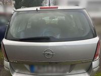 Gebraucht Opel Astra 105 PS (77 kW) 2006 Silber Kombi