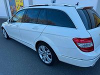Gebraucht Mercedes C250 205 PS (150 kW) 2011 Weiß Kombi