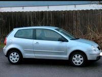 Gebraucht VW Polo Basis 75 PS (55 kW) 2003 Silber Limousine