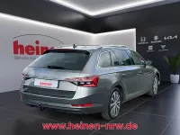 Gebraucht Skoda Superb Style 200 PS (147 kW) 2023 Grau Kombi