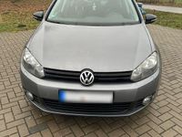 Gebraucht VW Golf VII Match 105 PS (77 kW) 2012 Grau Limousine