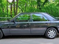 Gebraucht Mercedes E200 118 PS (86 kW) 1992 Limousine