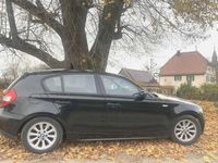 Gebraucht BMW 118 122 PS (89 kW) 2005 Schwarz Kleinwagen
