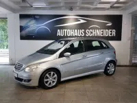Gebraucht Mercedes B200 140 PS (102 kW) 2006 Silber Van / Kleinbus