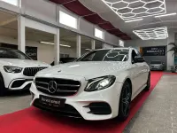 Gebraucht Mercedes E220 AMG 194 PS (142 kW) 2017 Weiß Kombi