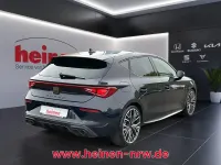 Second-hand Cupra Leon VZ 300 CP (220 kW) 2022 Albastru Berlinǎ