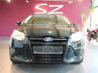 Używany Ford Focus Titanium 150 KM (110 kW) 2011 Czarny Sedan/Limuzyna
