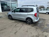 Gebraucht Mercedes T180 Progressive 116 PS (85 kW) 2022 Helvinsilber Van / Kleinbus