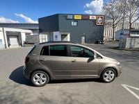 Gebraucht VW Golf Plus Team 122 PS (89 kW) 2011 Braun Van / Kleinbus