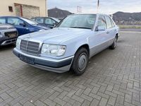 Gebraucht Mercedes 200 75 PS (55 kW) 1992 Blau Limousine