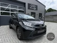 Gebraucht Toyota Aygo X X-play 72 PS (52 kW) 2022 Black mica / ink SUV