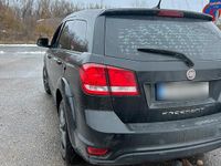 Gebraucht Fiat Freemont 140 PS (102 kW) 2012 Schwarz SUV