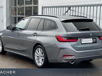 Gebraucht BMW 320 190 PS (139 kW) 2022 Grau Limousine