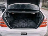 Gebraucht Mercedes E500 Avantgarde 306 PS (225 kW) 2003 Weiß Limousine