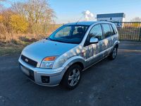 Gebraucht Ford Fusion 80 PS (58 kW) 2011 Silber Kleinwagen