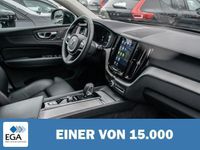 Gebraucht Volvo XC60 Plus 197 PS (144 kW) 2022 Grau metallic SUV