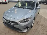 Gebraucht Kia Ceed Edition 7 101 PS (74 kW) 2024 (css) lunarsilber met. Kleinwagen
