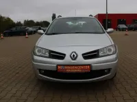 Gebraucht Renault Mégane GrandTour 103 PS (75 kW) 2009 Platingrau Kombi