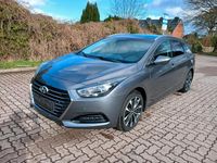 Gebraucht Hyundai i40 116 PS (85 kW) 2016 Grau Kombi