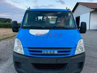 Gebraucht Iveco Daily 145 PS (106 kW) 2009 Blau Limousine