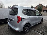 Gebraucht Mercedes T180 Edition 116 PS (85 kW) 2022 Silber Van / Kleinbus
